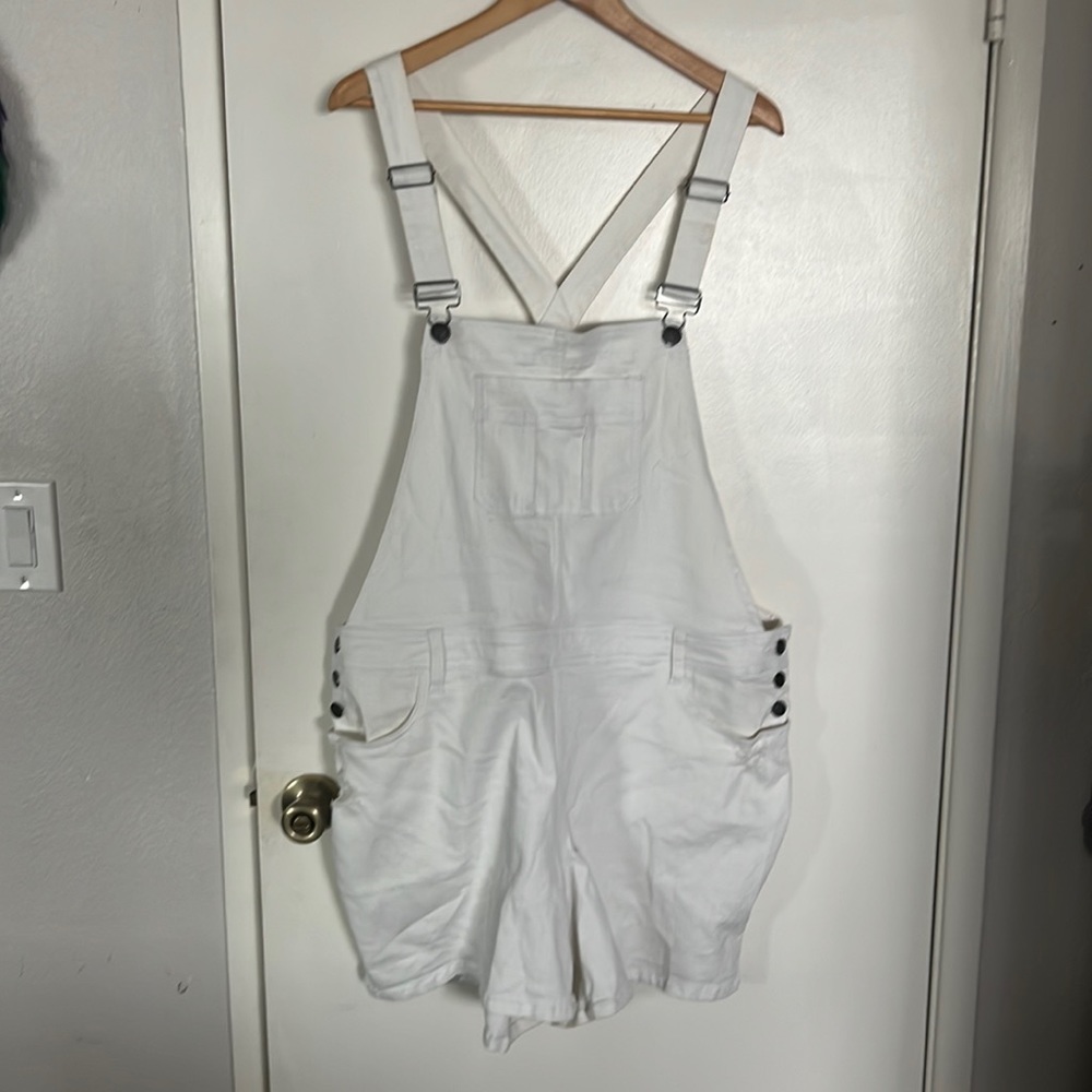 Torrid White Denim Shortalls sz 20